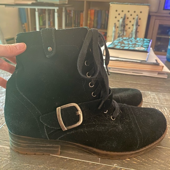 Tara M Teagan Moto Boots - Picture 1 of 3